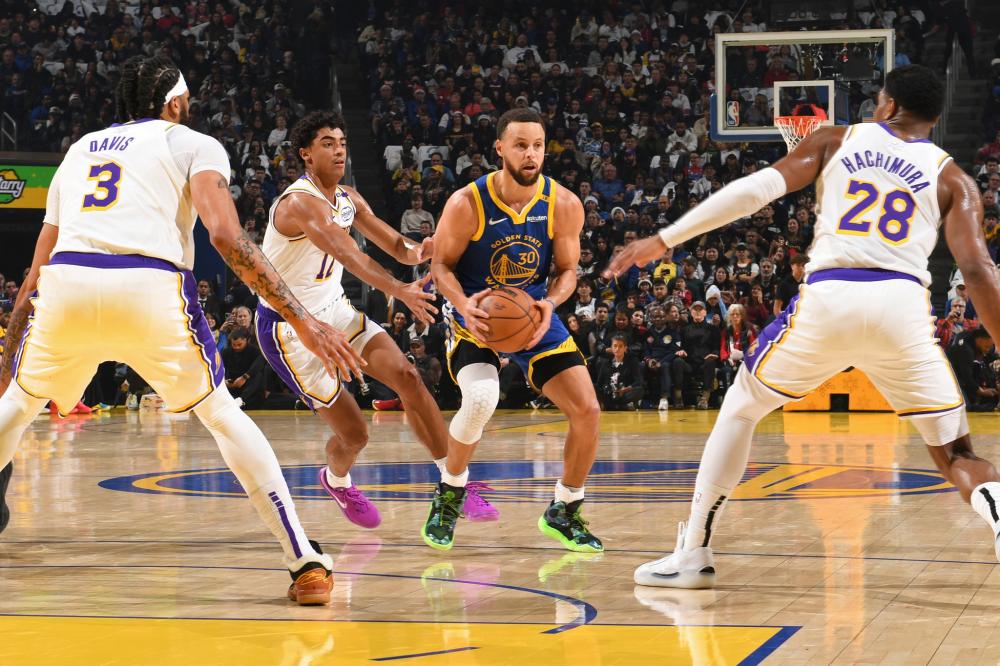 足坛中场领 足坛中场领