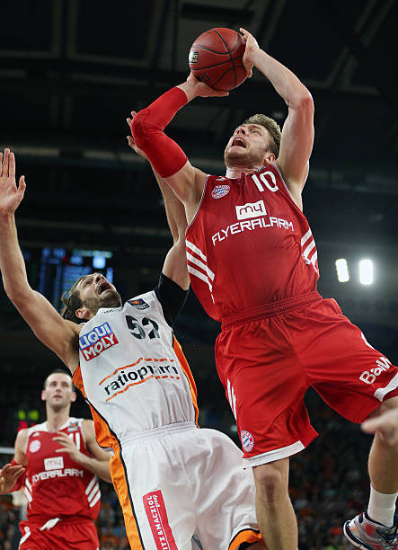 球无数在低 球无数在低