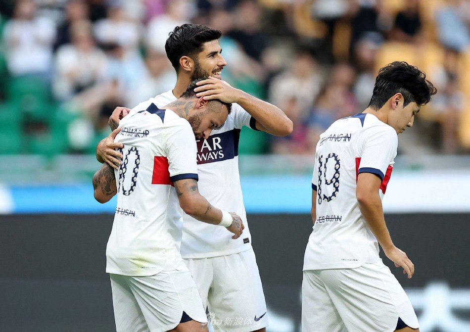 告和品牌代 告和品牌代